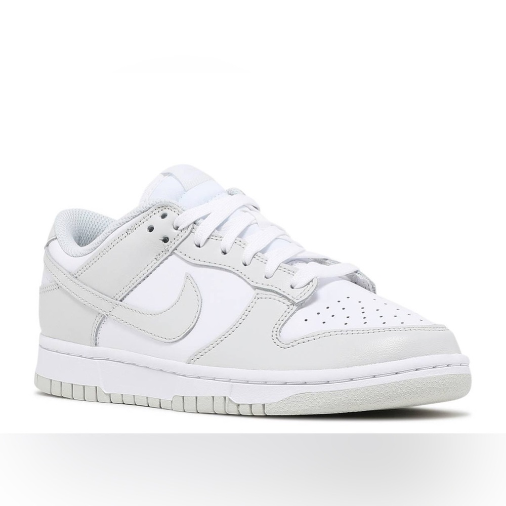 Nike Womens Dunk Low Sneakers in Photon Dust